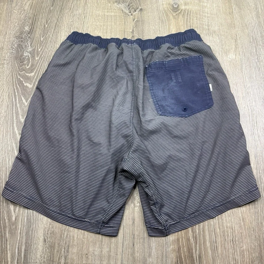 Vuori Kore Shorts Striped Lined Gym Athletic Men Size Small Blue Gray Drawstring